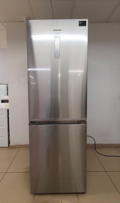 Виставковий зразок холодильника Samsung RB38J7215SR.