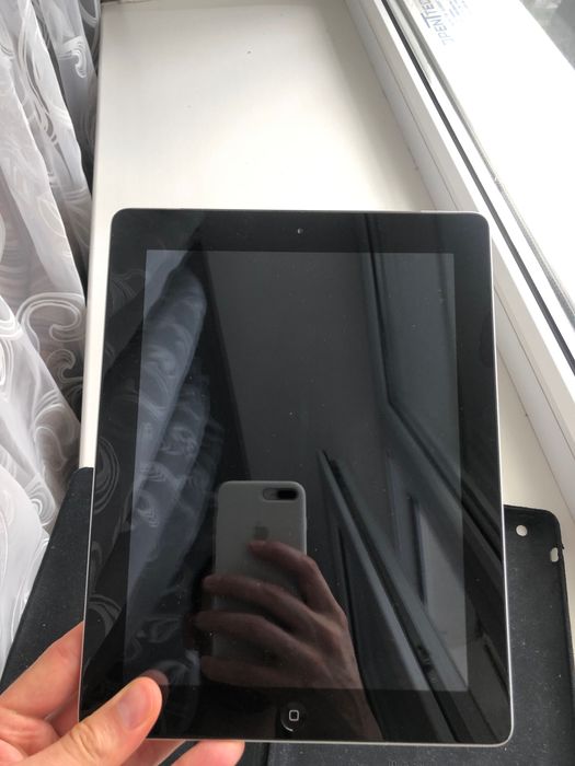 iPad 2 полурабочий ( не работает сенсор )