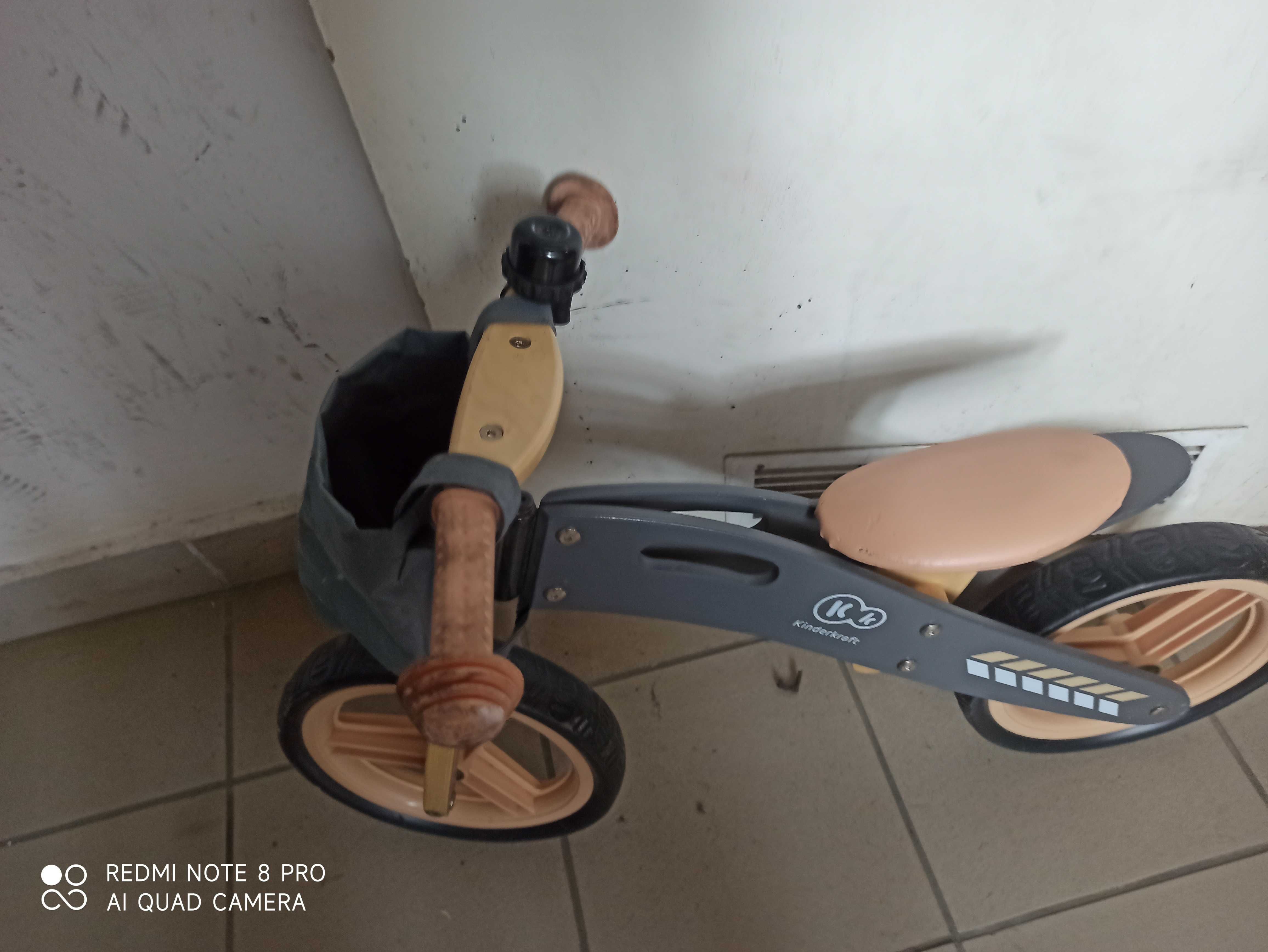Kinder Kraft rowerek biegowy stan jak nowy, lekki drewniany.