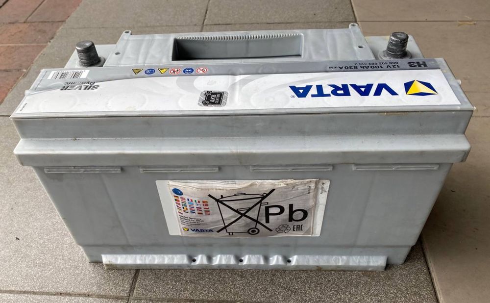 Акумулятор Varta 100ah