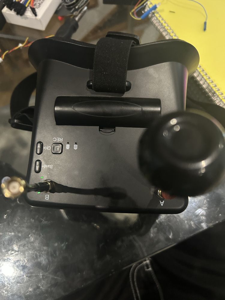 Óculos FPV analógicos com duas antenas