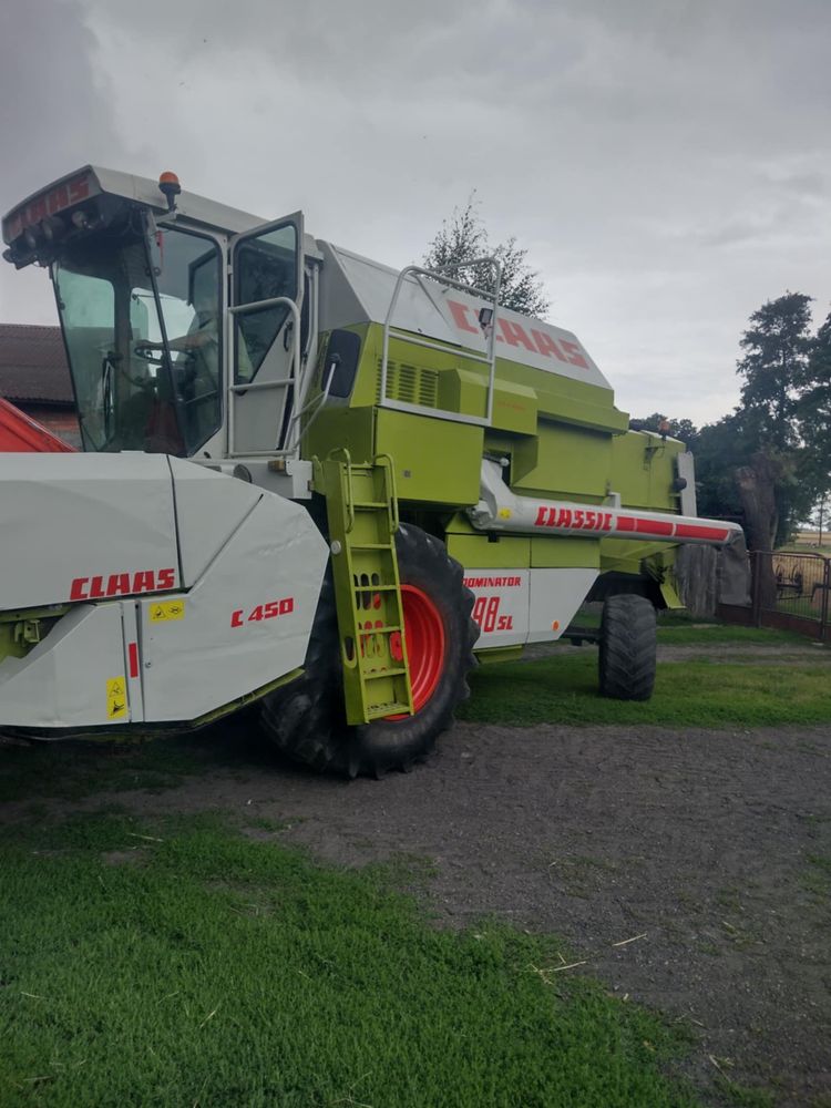 Kombajn class Dominator 98 SL