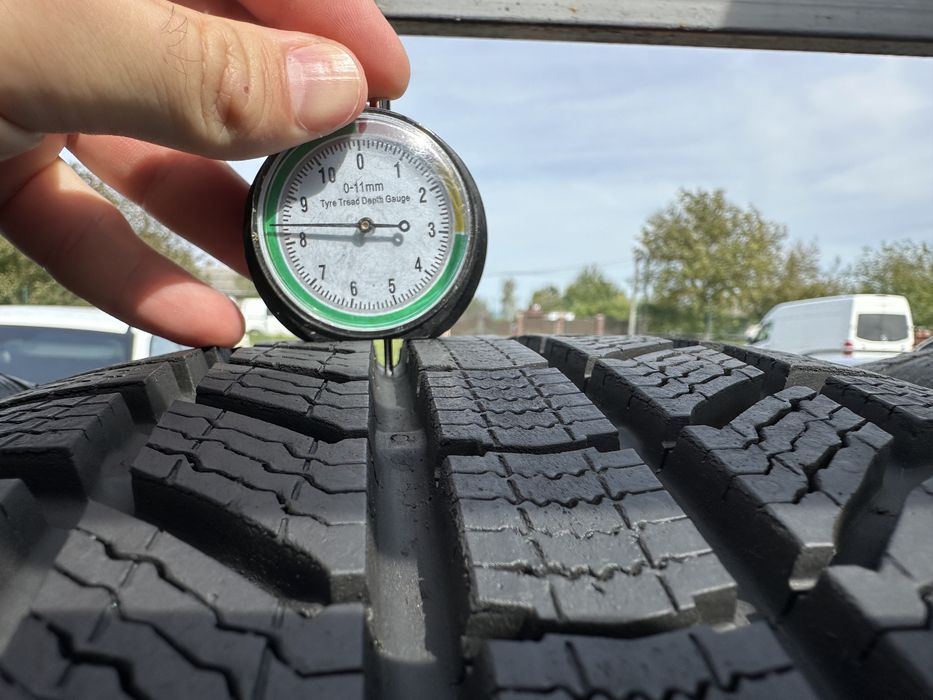 Шини б/у 225/45/18 R18 Continental