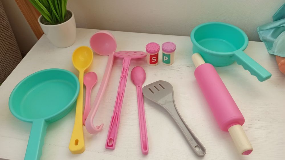 Набір  брендового дитячого посуду battat, іграшковий посуд