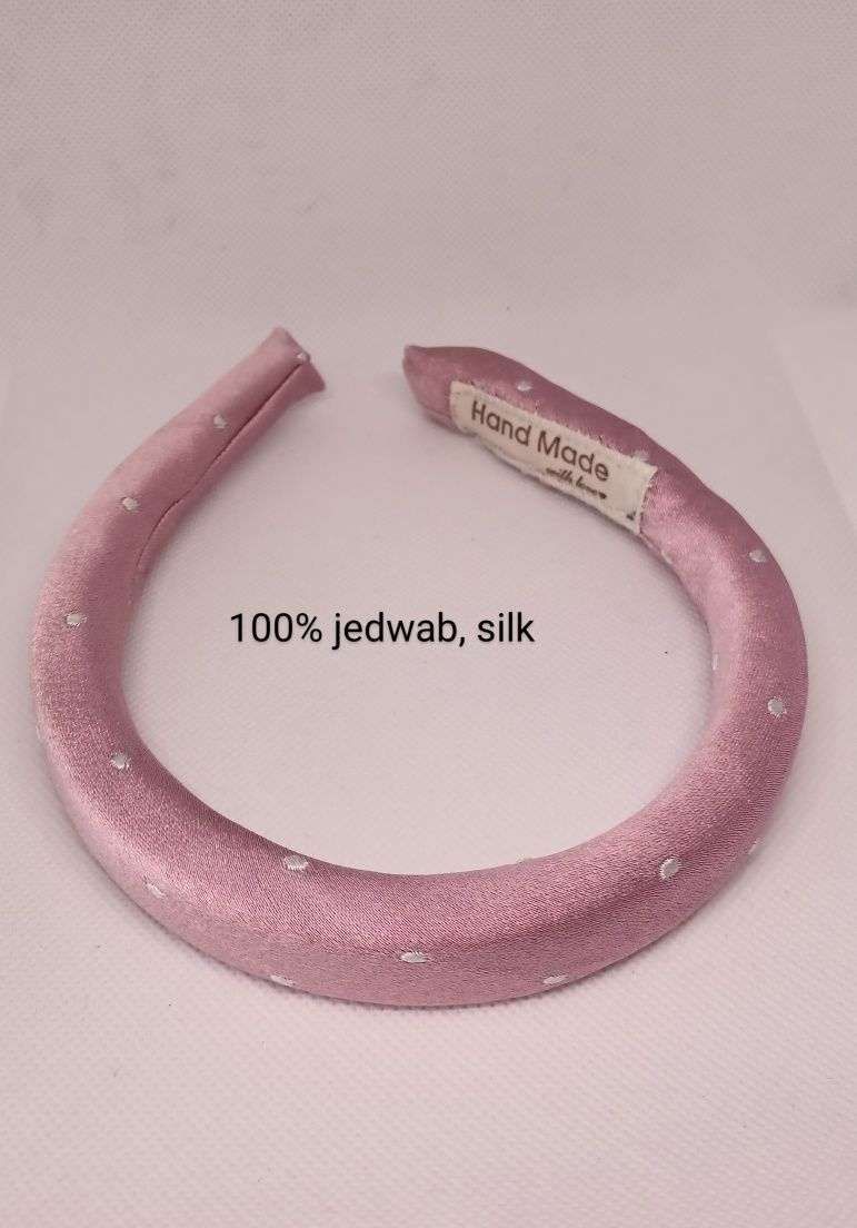 Jedwabna opaska puffy
