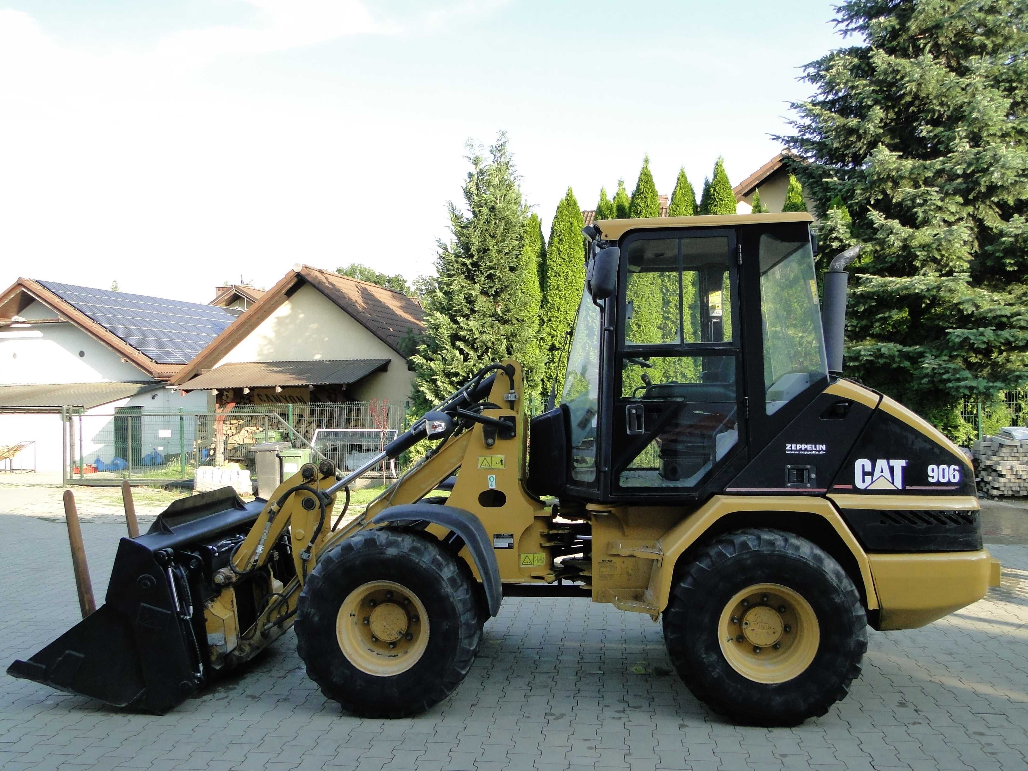 Ładowarka CAT 906 Caterpillar łyżka otwierana widły Ładna Sprowadzona