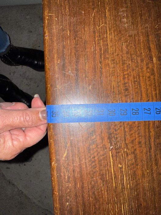 Mesinha de apoio de madeira maciça