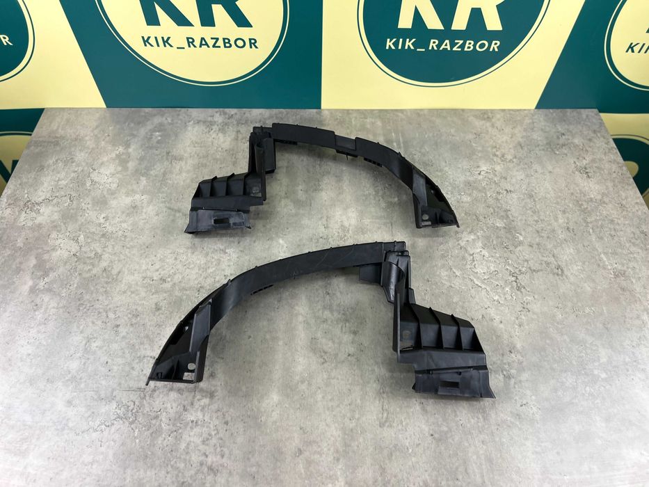 Кріплення вихлопної труби рест. - AUDI A4 ( B9 ) 2019