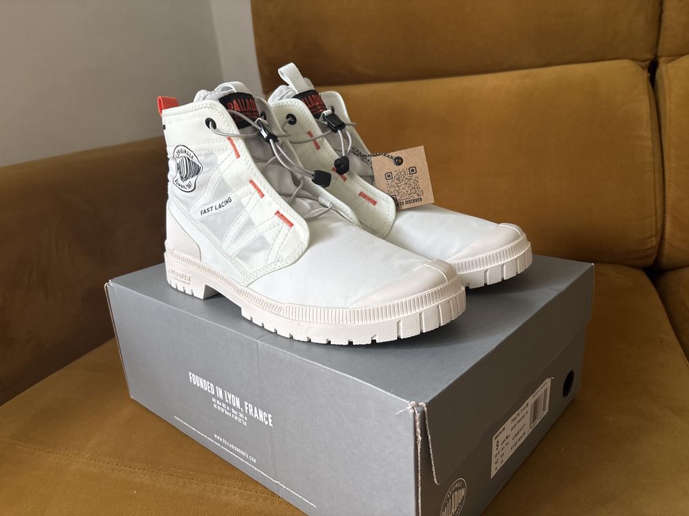Nowe piekne buty Palladium pampa travel  rozmiar 42 idealne na lato