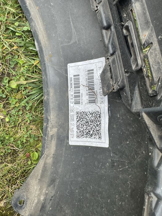 Бампер Audi Q8 e-tron S line в хорошому стані