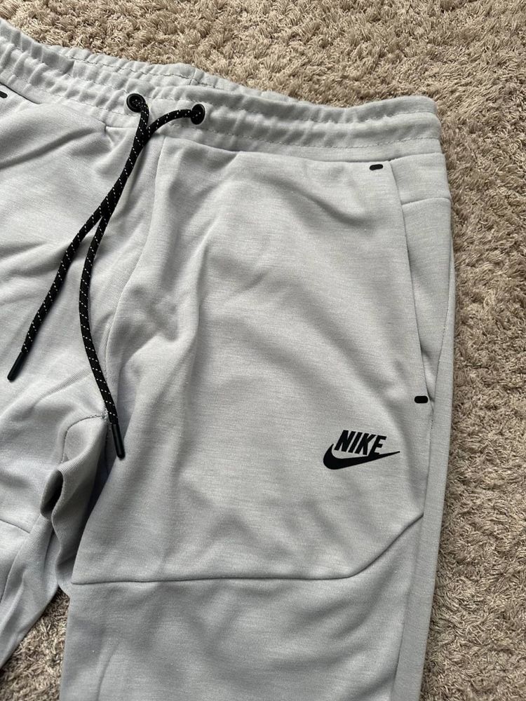 Штани Nike Tech Fleece | Size: L