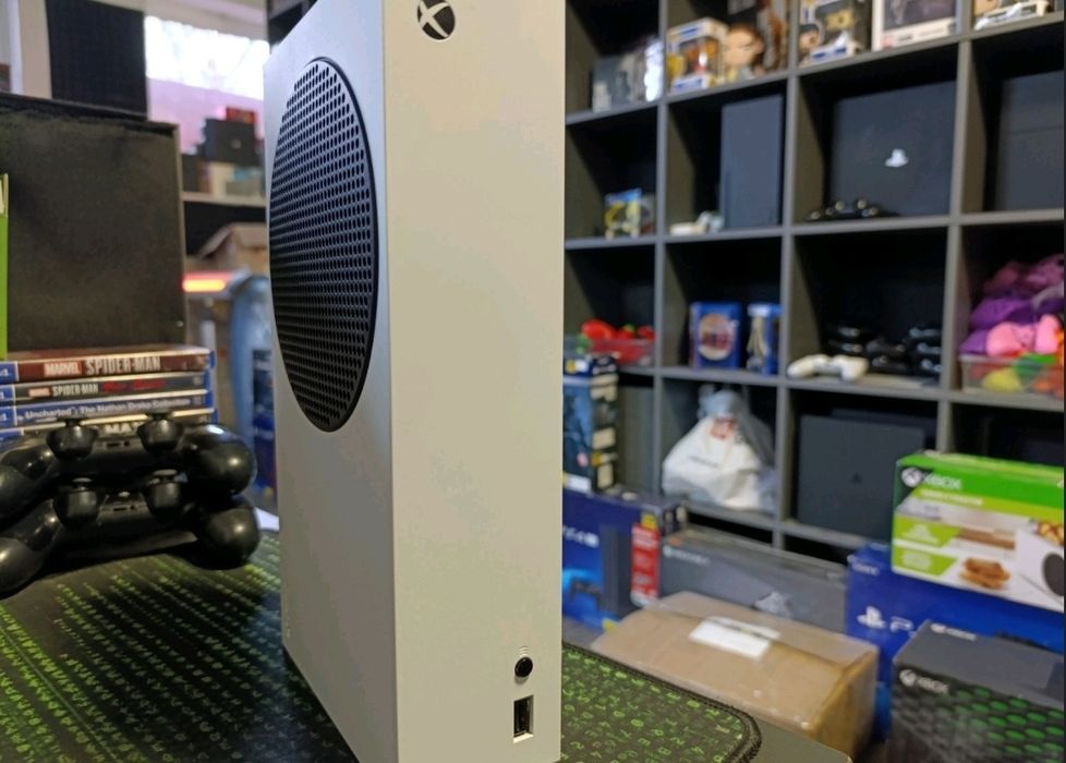 Стан приставки 5/5 !/ Xbox Series S 512 GB/2 Джойстика + Ігри!  Дзвони