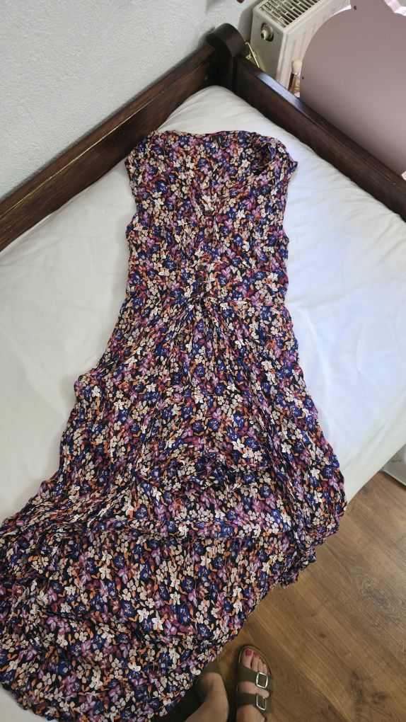 Długa sukienka na lato w kwiatki  Vero moda  sukienka maxi