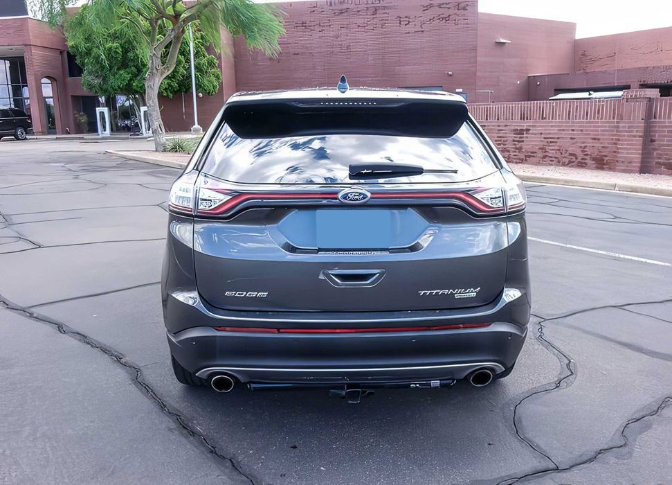 Ford Edge Titanium      2017