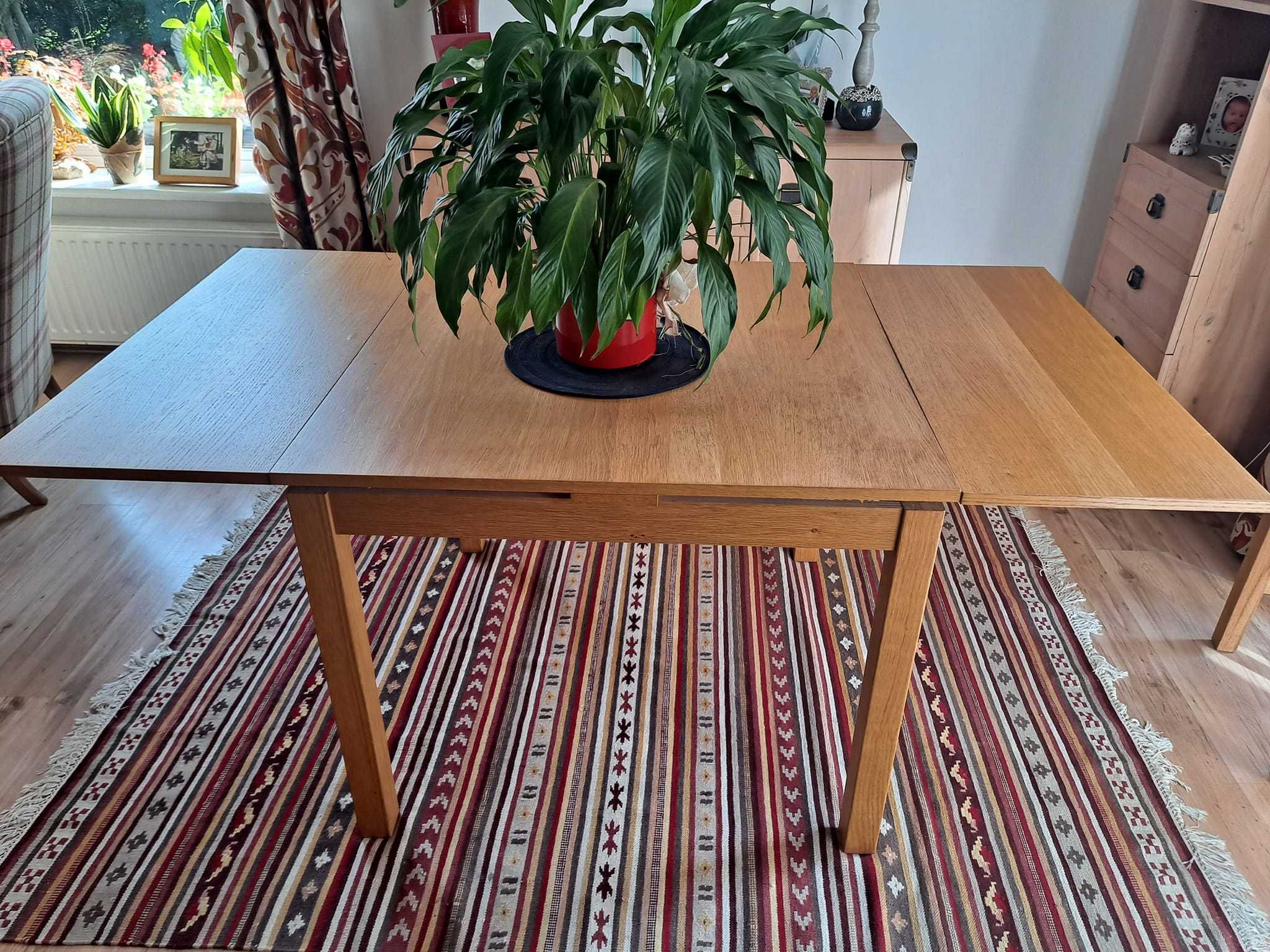 Stół IKEA dla 6-8 osób, stan bdb,odbiór osobisty. 91cmx168cmx80cm.