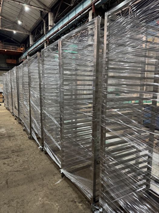 Стіл нержавійка/мийки/стелажі/шпильки,нейтральне обладнання для кухні