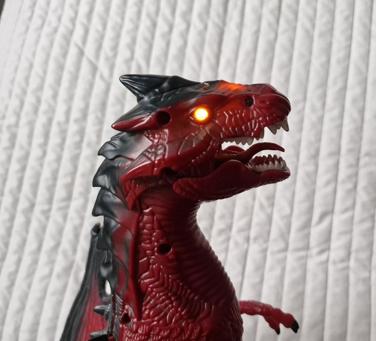 Interaktywna zabawka smok