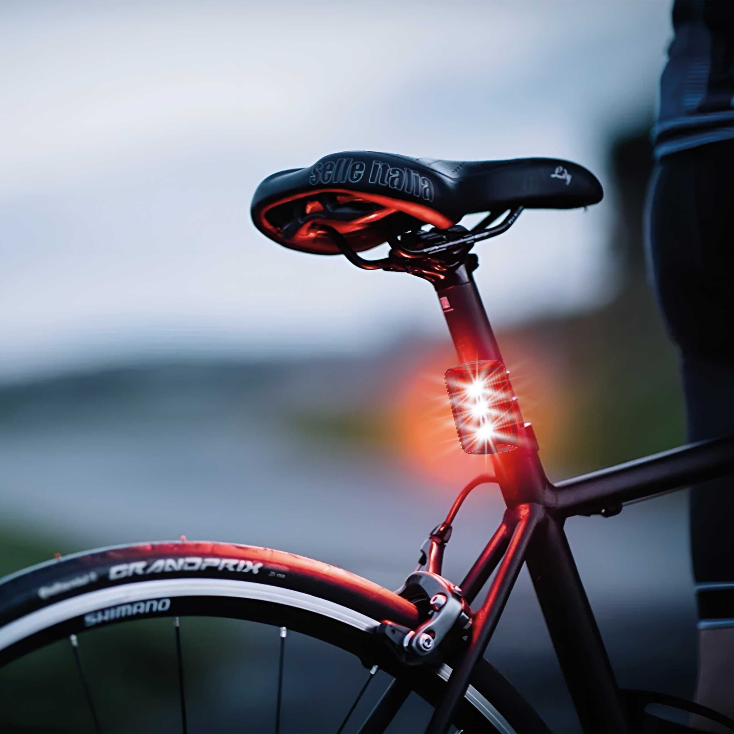 Zestaw lampek rowerowych na baterie światełka, światła, oświetlenie