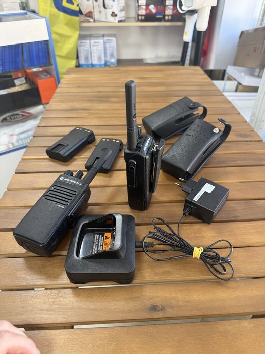 Портативна рація Motorola DP 2400E VHF нові
