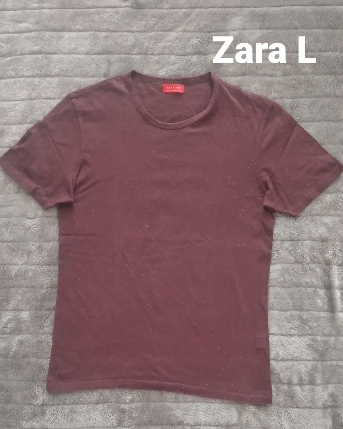 T-shirt zara bordô