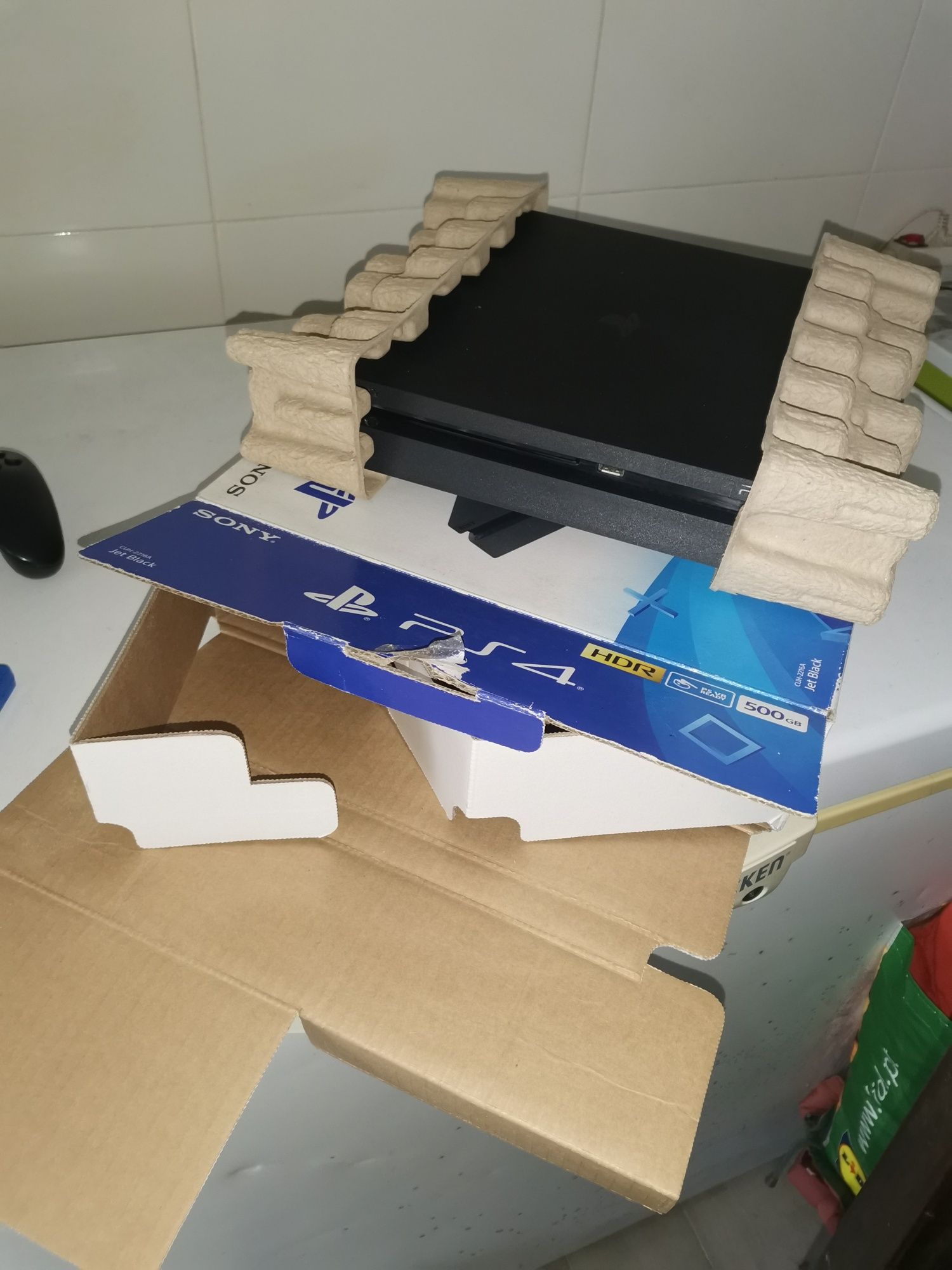Ps4 slim impecável