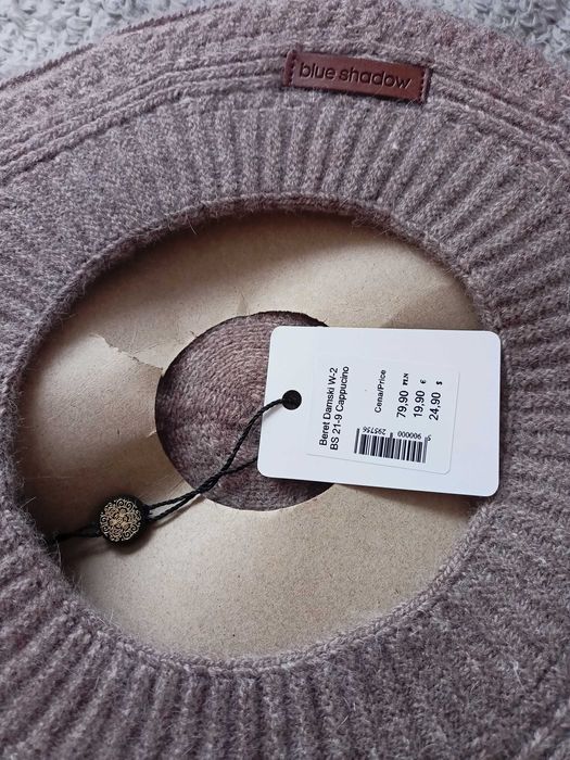 Beret Blue shadow.Angora 20%