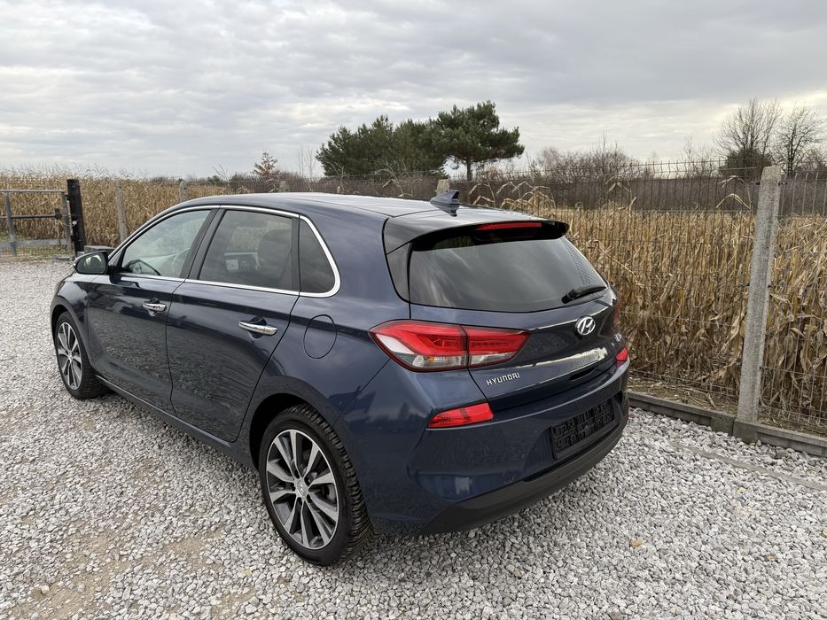 Hyundai i30 2017 rok 1.4 T-GDI benzyna  full led bogato wyposażony