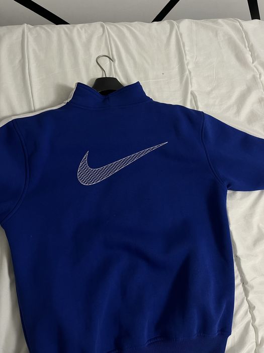 Зіпка Nike з Італії ідеальний