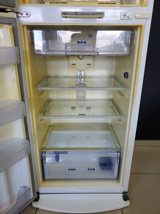 ВНИМАНИЕ! Холодильник Whirlpool ARC4138 NO FROST! Гарантия! Доставка!