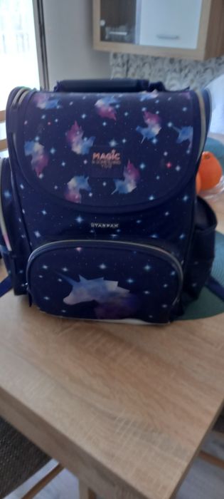 Tornister dziewczecy