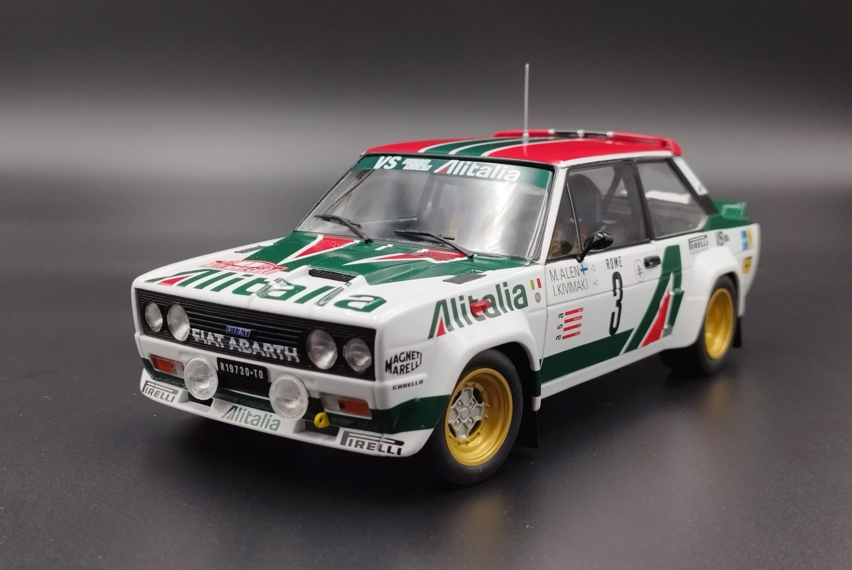 1:18 Solido 1979 Fiat 131 Abarth #3 Markku Alen - Ilkka Kivimaki 3rd