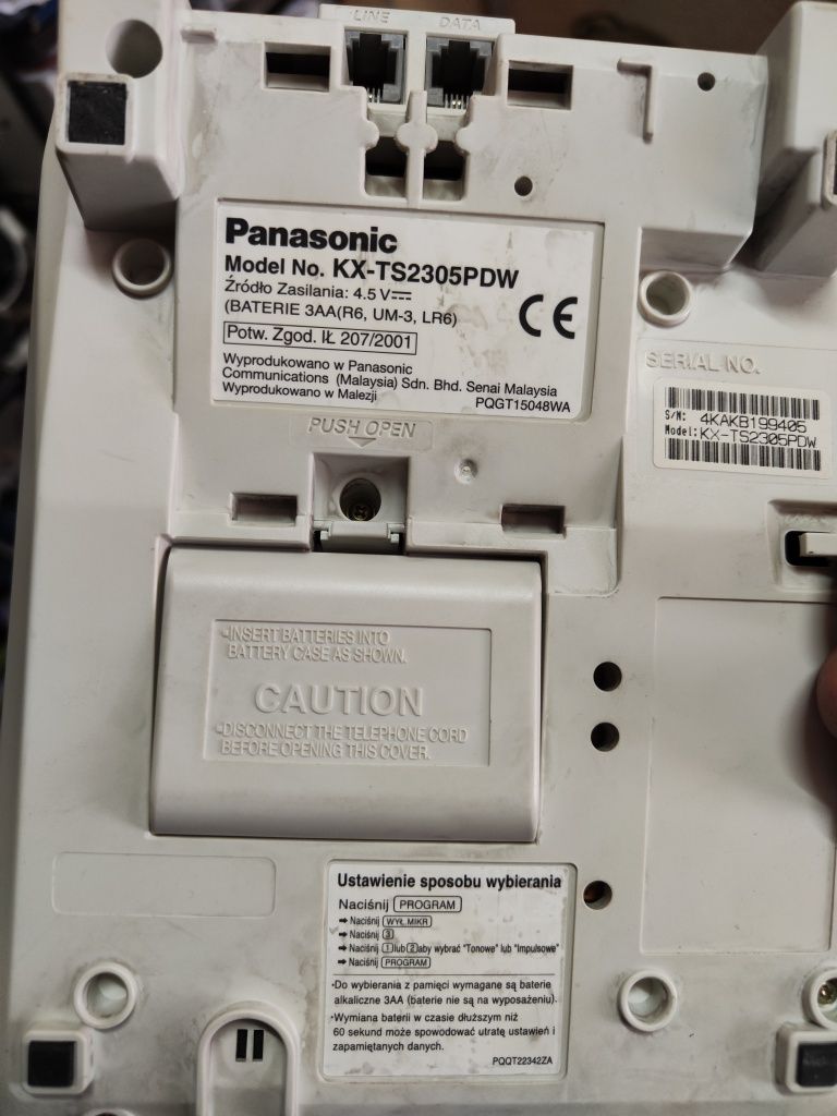 Telefon stacjonarny PANASONIC KX-TS2305PDW