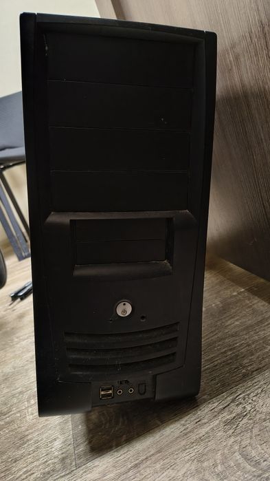 Комп'ютер Celeron 2.53 Гц