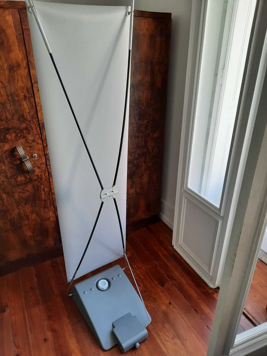 Porta-cartaz portátil