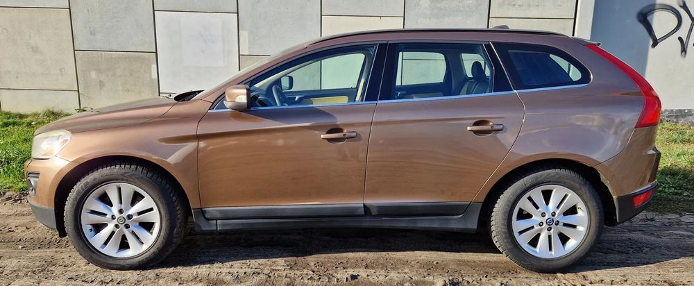 Volvo XC 60 Polski salon, T6AWD, bogate wyposażenie