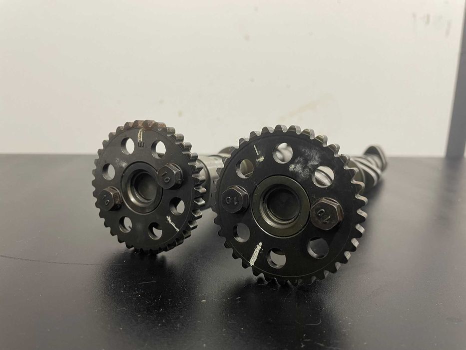 Wałek wałki rozrządu Yamaha YZF-R6 RJ11 - RJ15 (ssący i wydechowy)