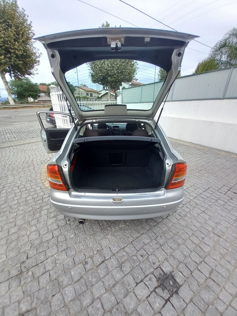 Opel astra gasolina