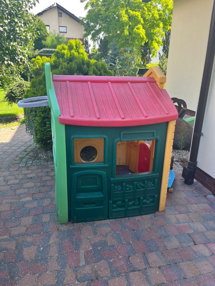 Domek Little Tikes