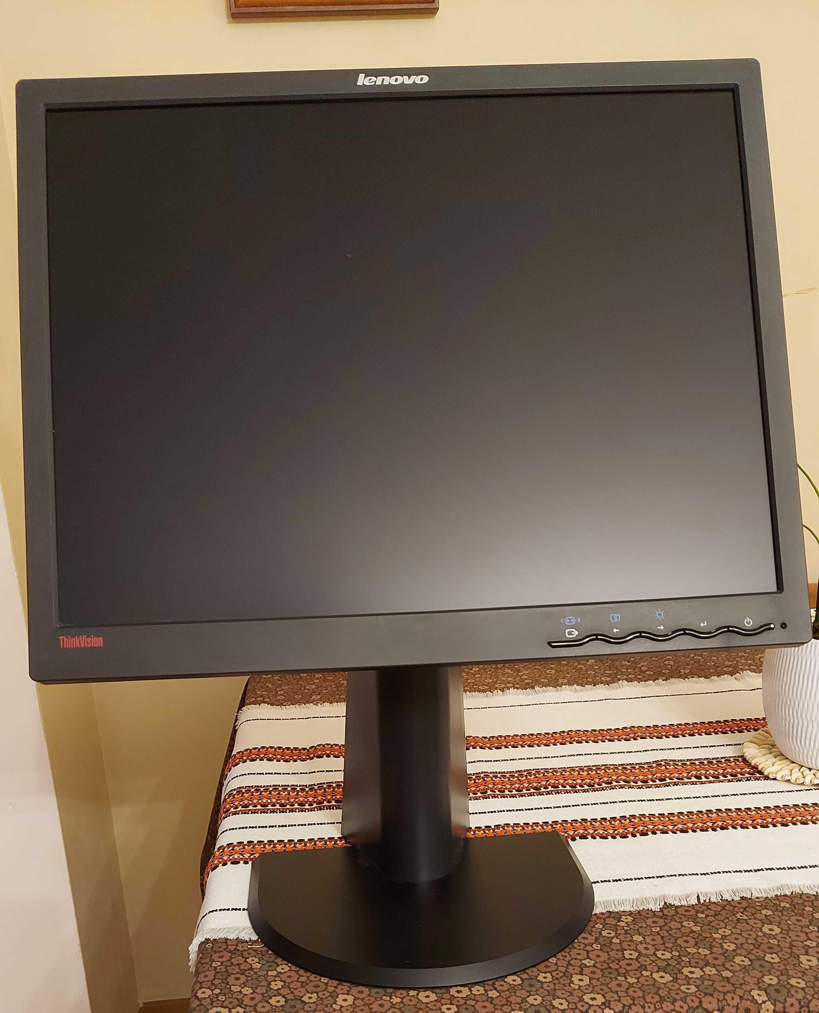 Monitor Lenovo 9220-HB1 igła!!!