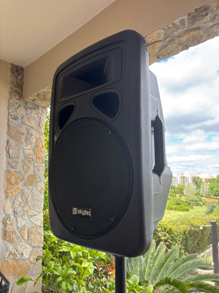 2 colunas Skytec 600w