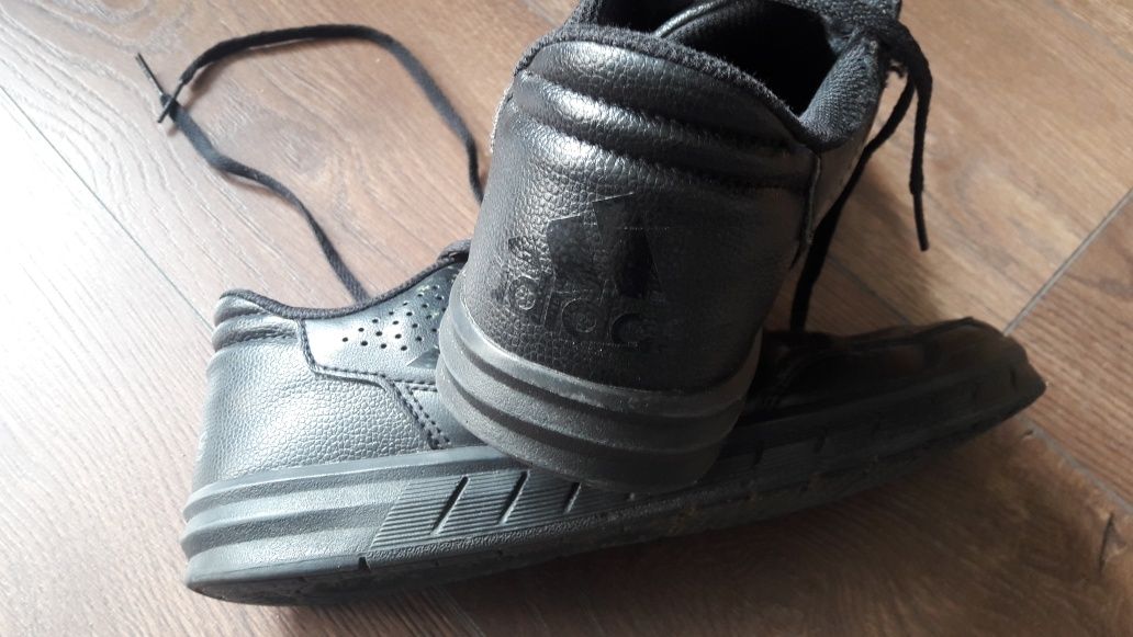 Adidas rozm. 37.5 dl. Wkladki 23.5