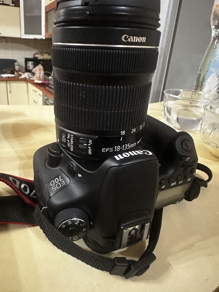 Камера Body Canon EOS 70D Kit + запасной аккумулятор /линзы/сумкаLowe