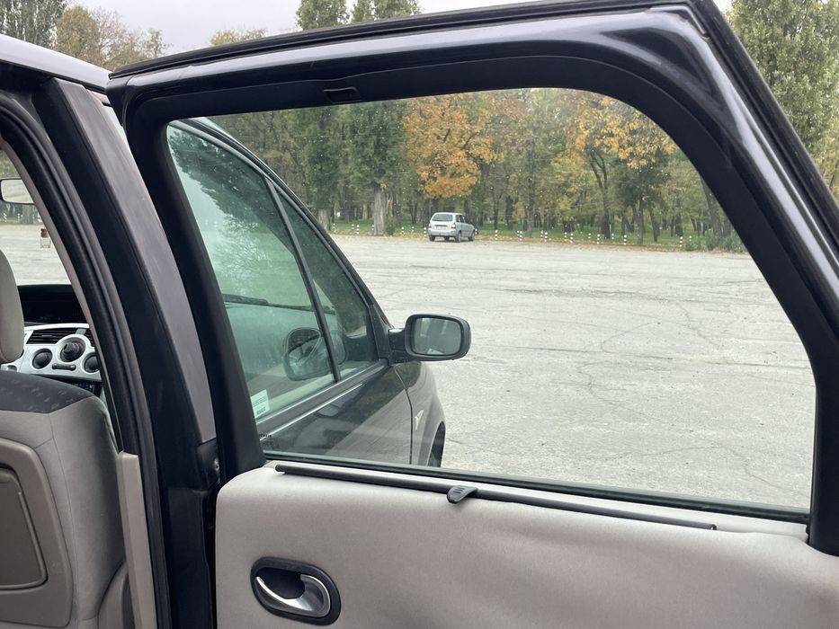 Renault Scenic 2005 г. Газ/бензин