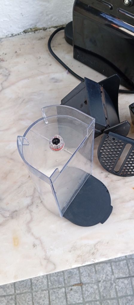 Máquina café Nespresso Delonghi
