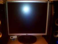 Продам Монитор 1280x1024 60-75 GHz