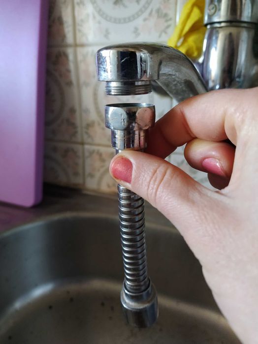 Bicha flexível em metal