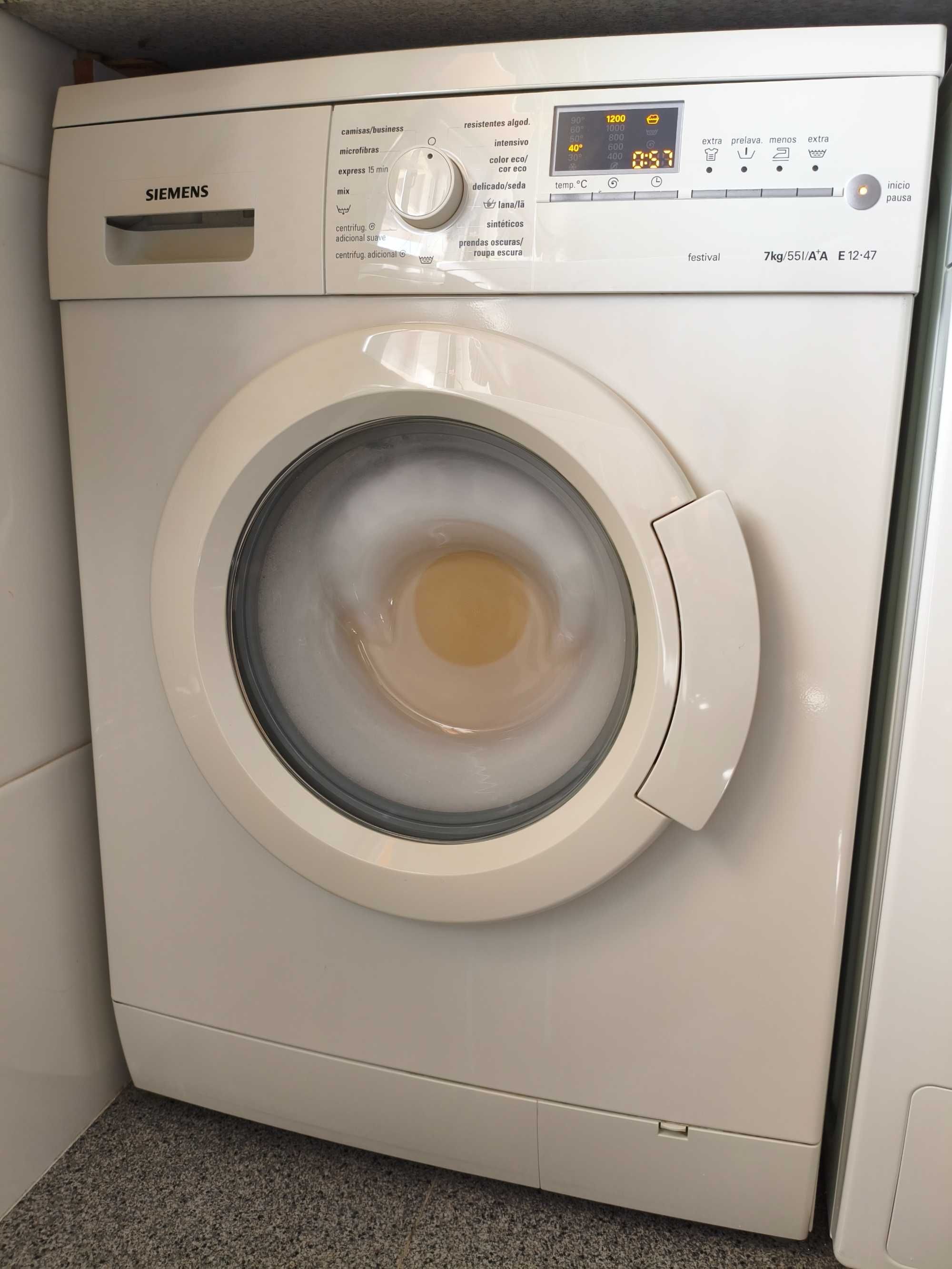 Máquina Lavar Roupa Siemens festival 7Kg/55l/A+A E12-47 1.200 rotações