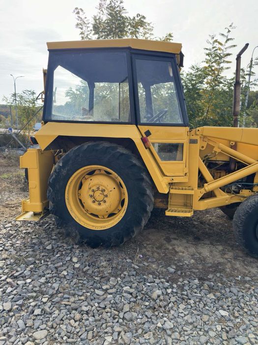 Продам ескаватор Massey Ferguson MF 50 B 1993 року