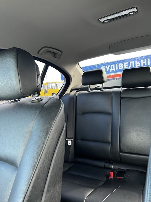 Продаю власне авто бмв ф 10