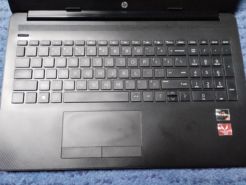 Laptop HP 15 AMD Ryzen 7 3700U RAM 16GB AMD Radeon RX Vega 10